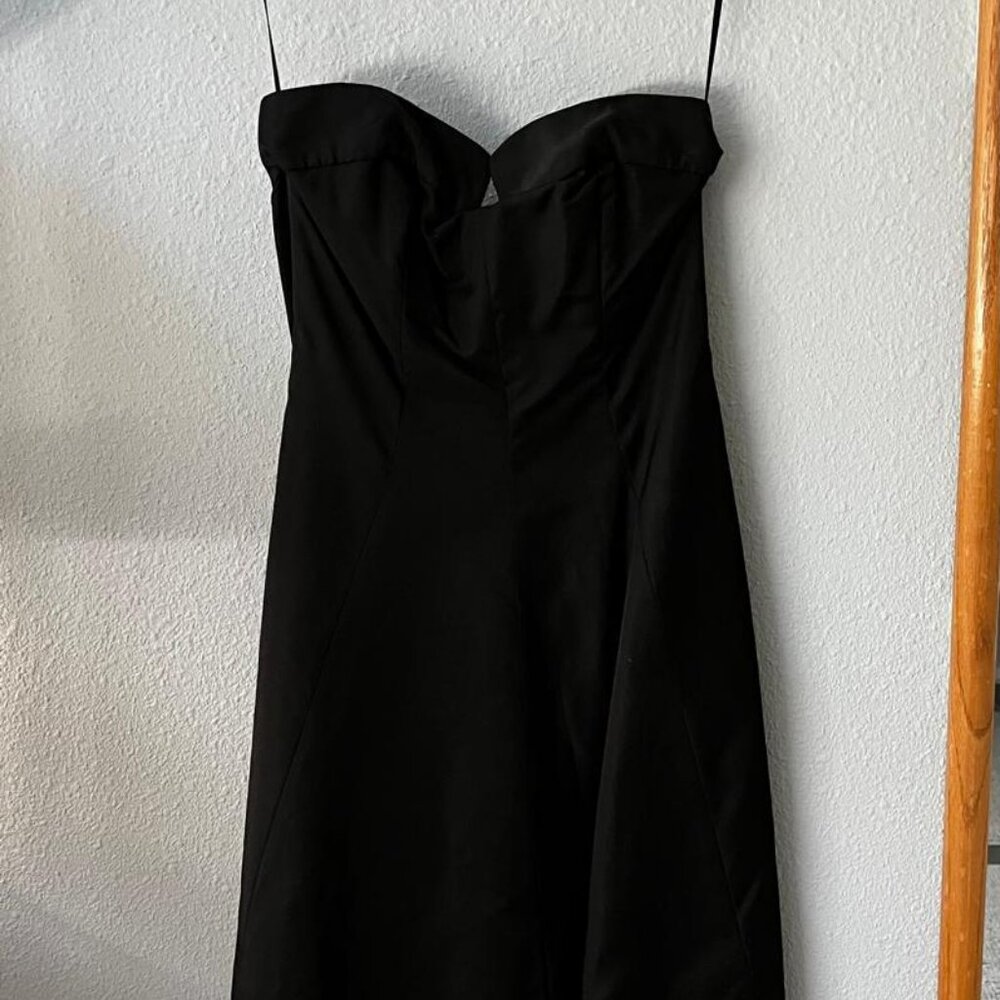 Giambattista Valli Black Strapless Ballgown